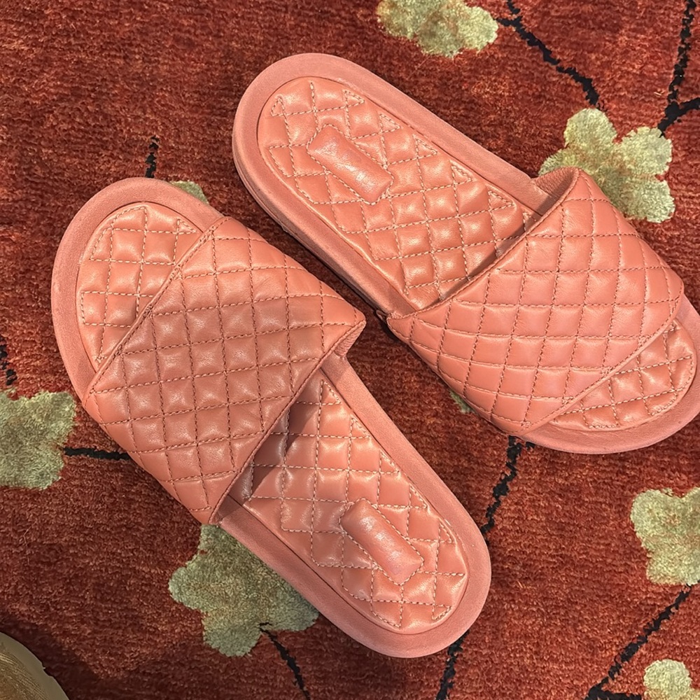 Apl Lusso Slides - image 3
